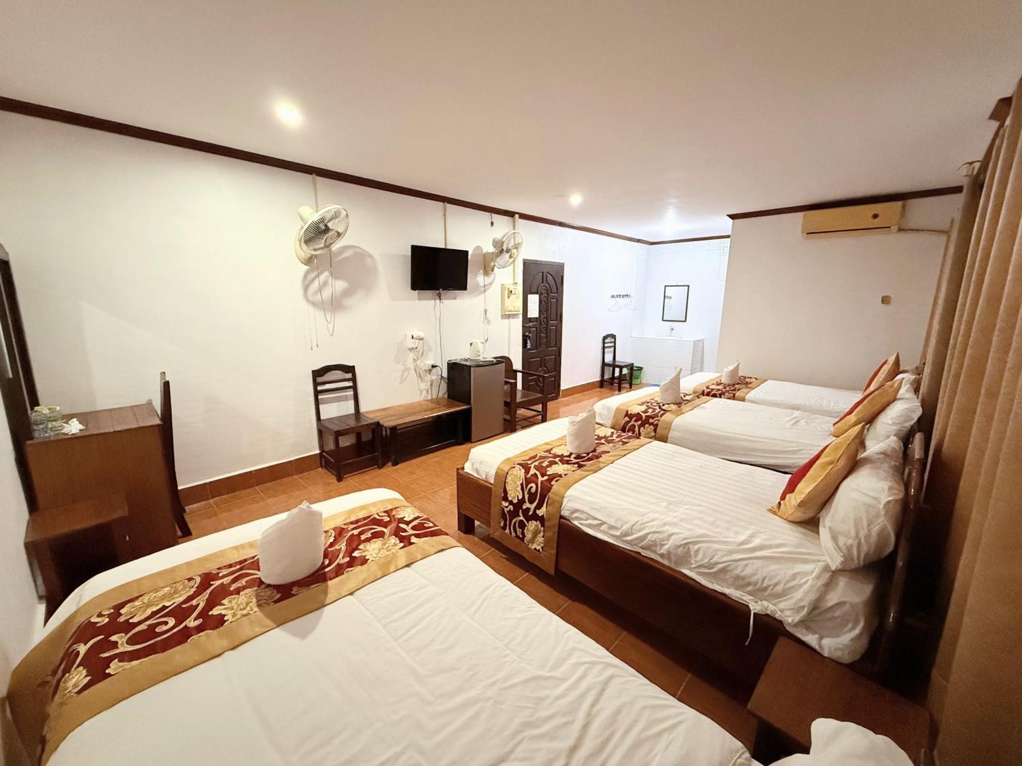 Vangvieng Sisavang Mountain View Hotel Vang Vieng Eksteriør billede