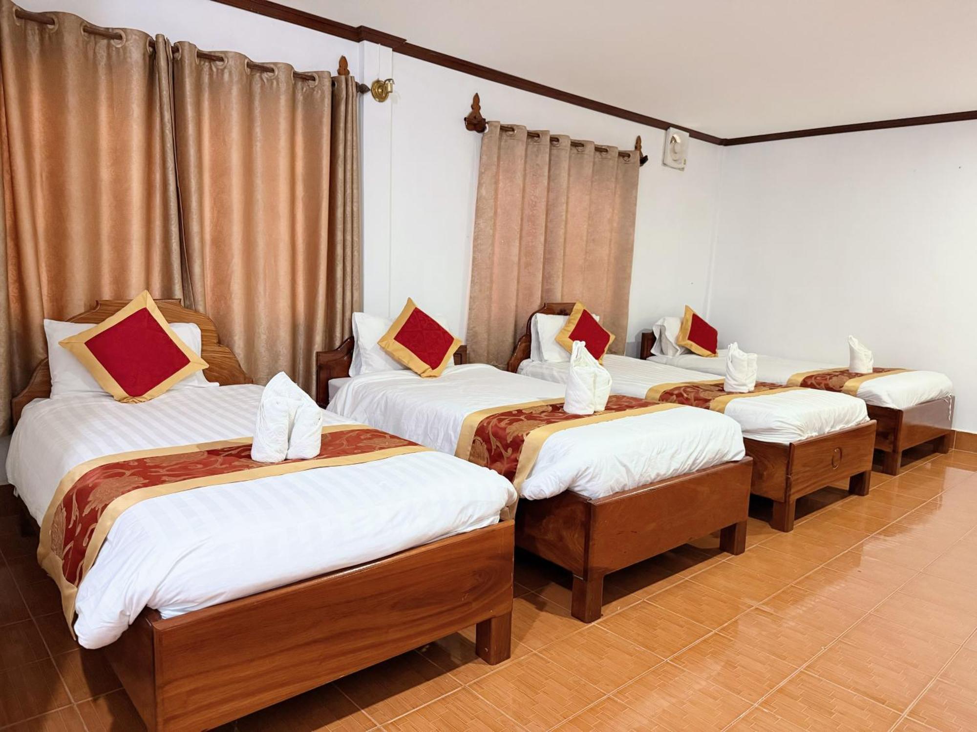 Vangvieng Sisavang Mountain View Hotel Vang Vieng Eksteriør billede