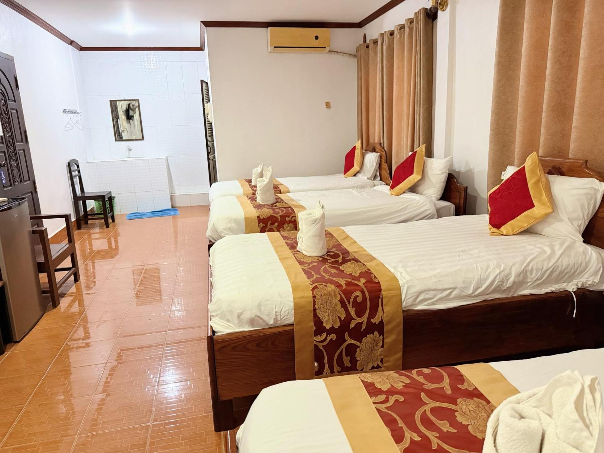 Vangvieng Sisavang Mountain View Hotel Vang Vieng Eksteriør billede