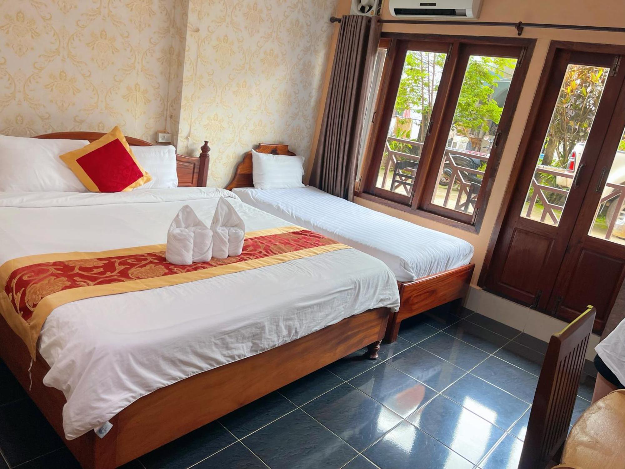 Vangvieng Sisavang Mountain View Hotel Vang Vieng Eksteriør billede