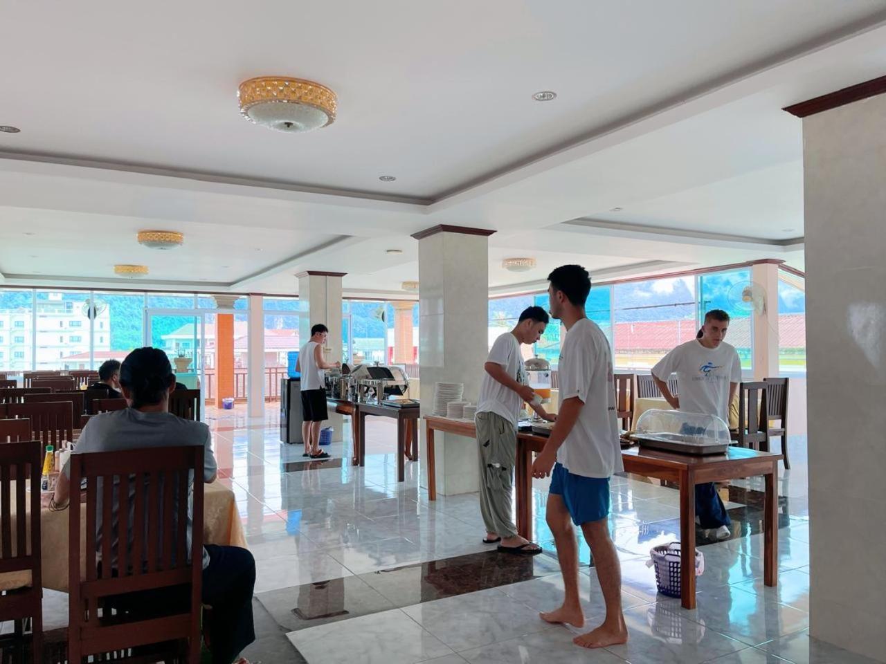 Vangvieng Sisavang Mountain View Hotel Vang Vieng Eksteriør billede