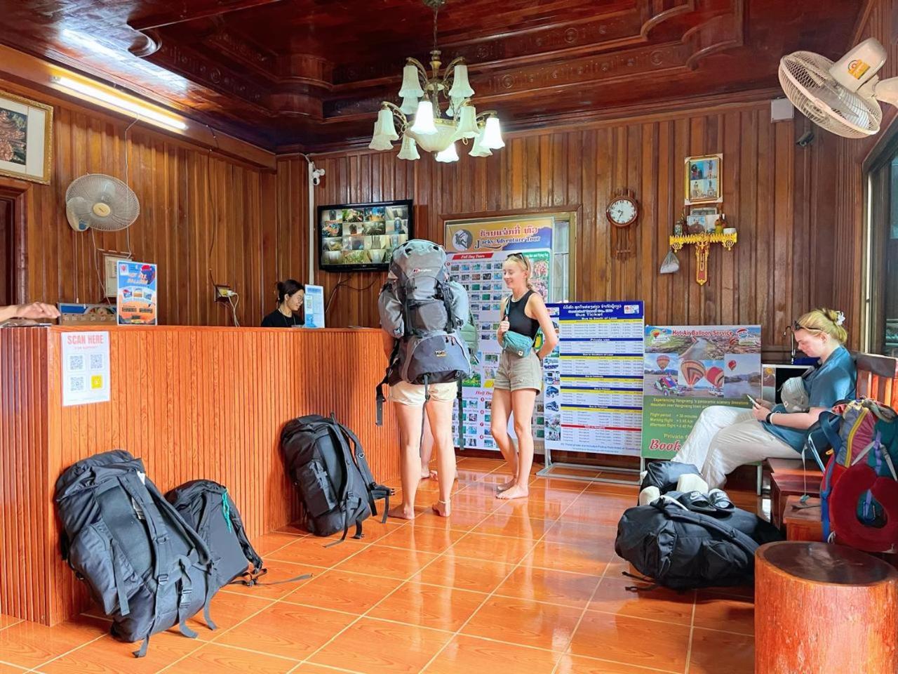 Vangvieng Sisavang Mountain View Hotel Vang Vieng Eksteriør billede