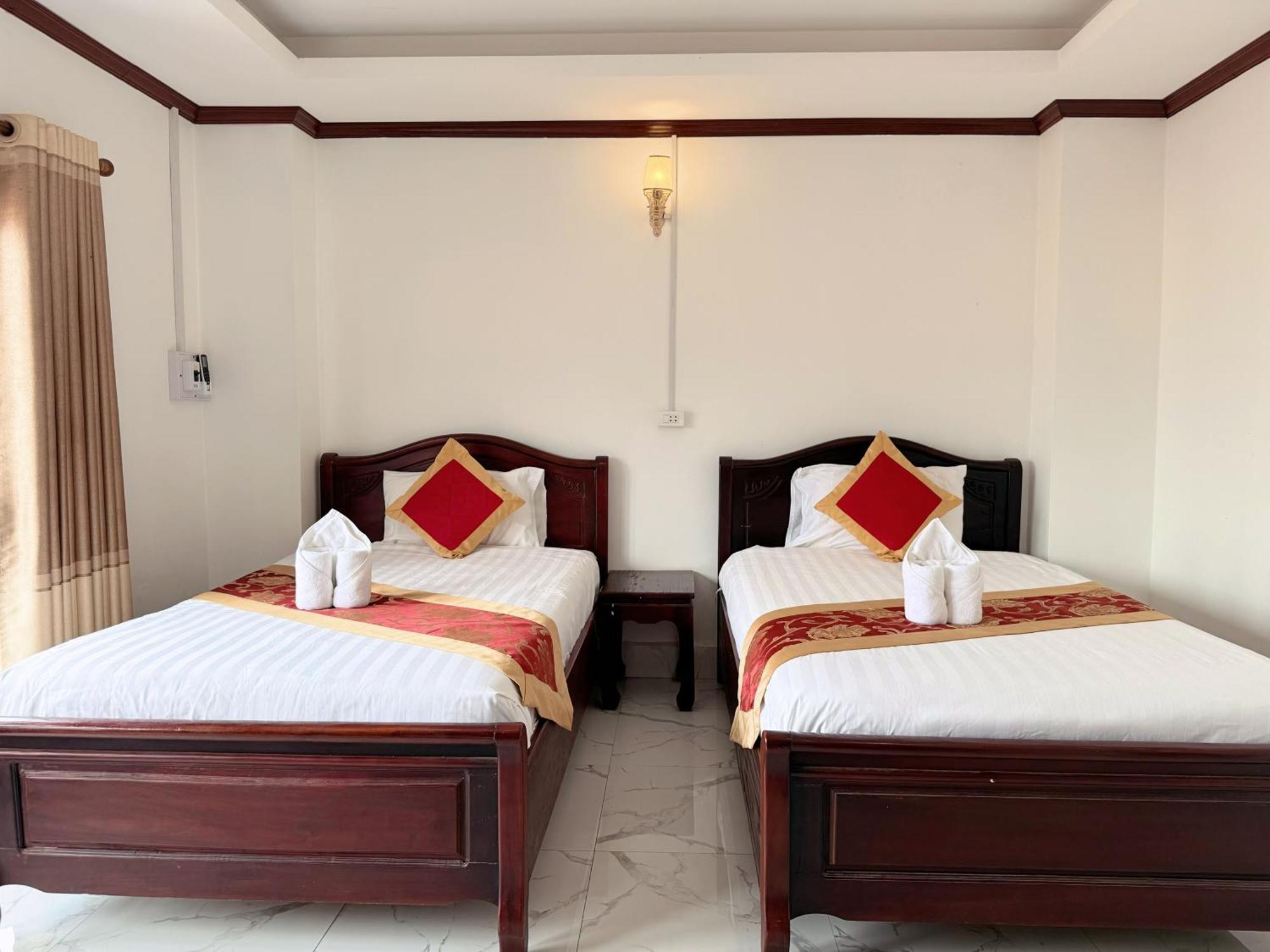 Vangvieng Sisavang Mountain View Hotel Vang Vieng Eksteriør billede
