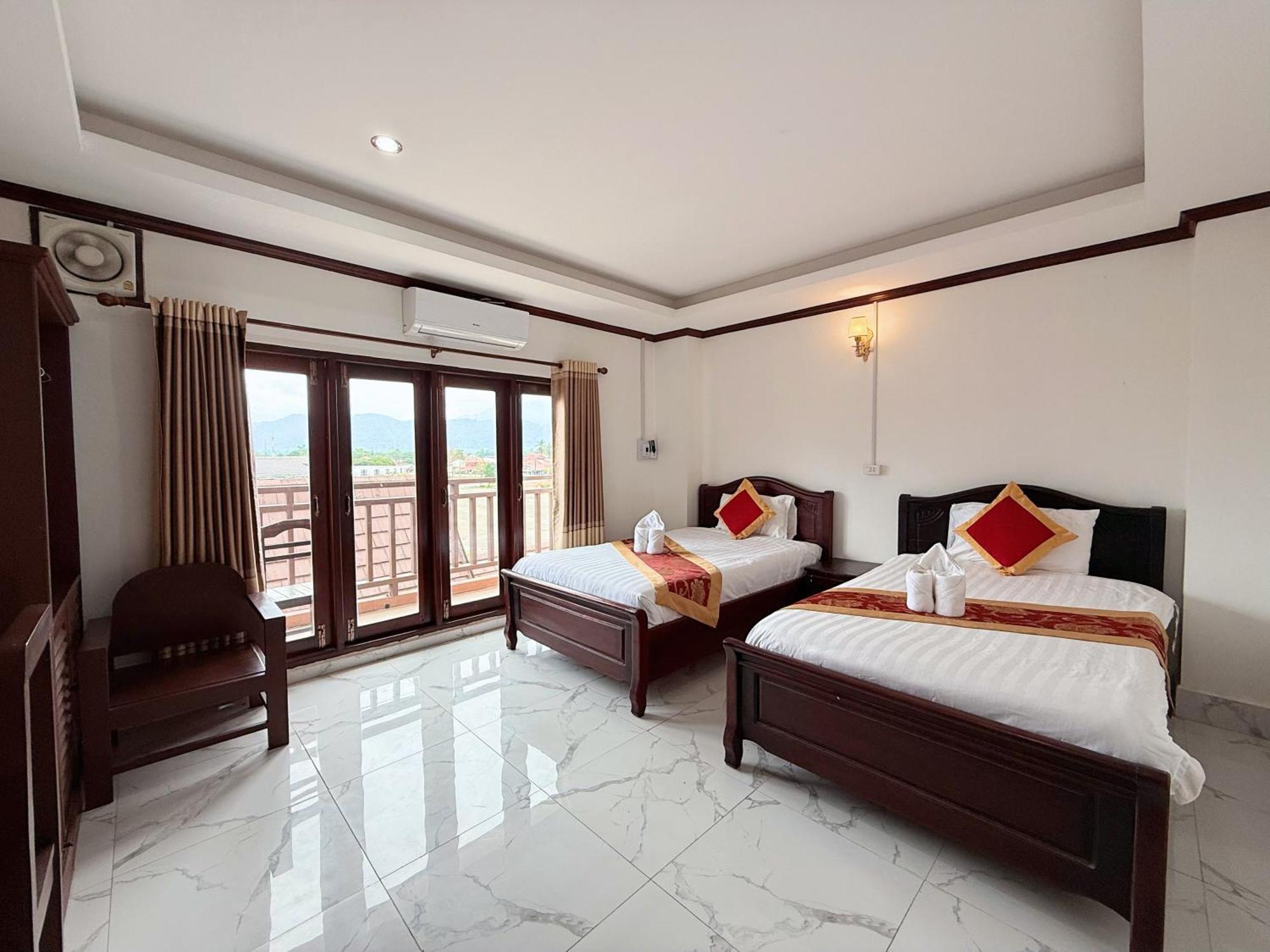 Vangvieng Sisavang Mountain View Hotel Vang Vieng Eksteriør billede
