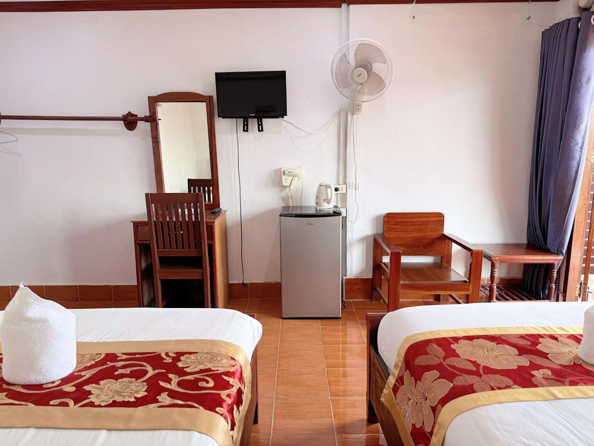 Vangvieng Sisavang Mountain View Hotel Vang Vieng Eksteriør billede