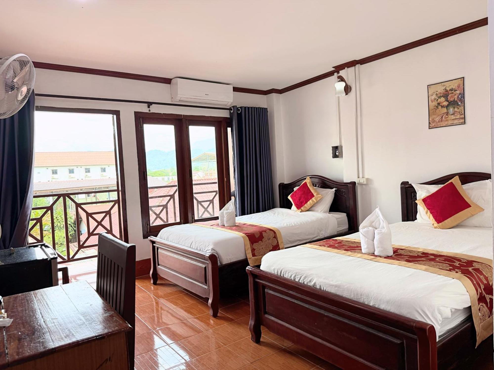 Vangvieng Sisavang Mountain View Hotel Vang Vieng Eksteriør billede