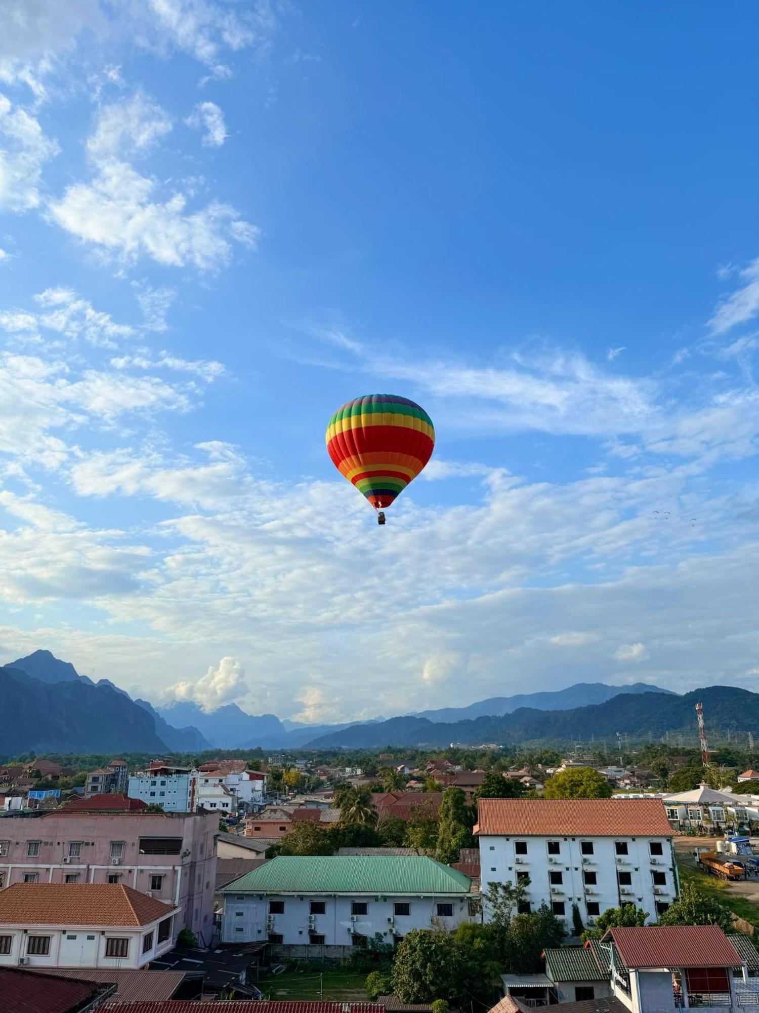 Vangvieng Sisavang Mountain View Hotel Vang Vieng Eksteriør billede